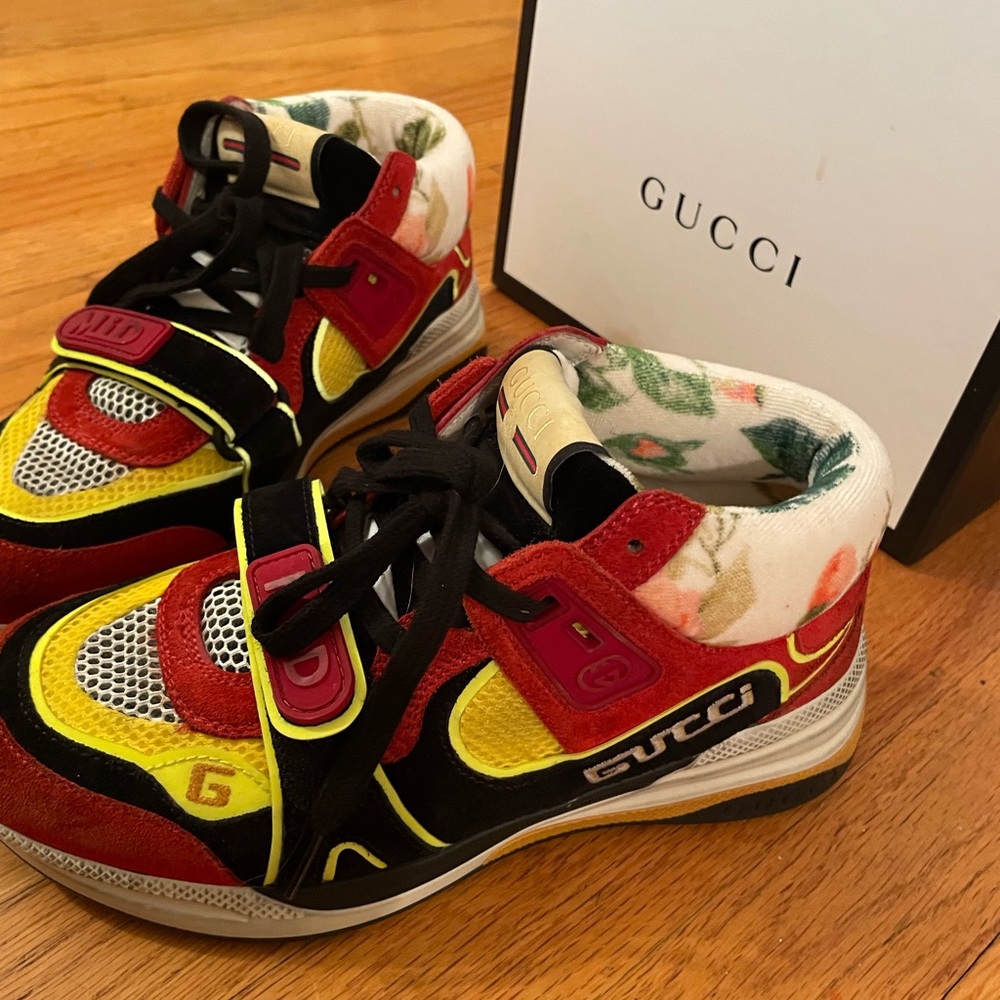 Red/Yellow/Black Gucci Mid-top sneaker
